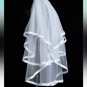 USED 2 Tiers Bride Wedding Veil Short Elbow Length